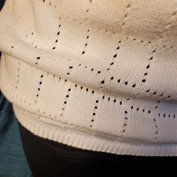 Vintage Med White Sweater Top - Picture 3 of 5
